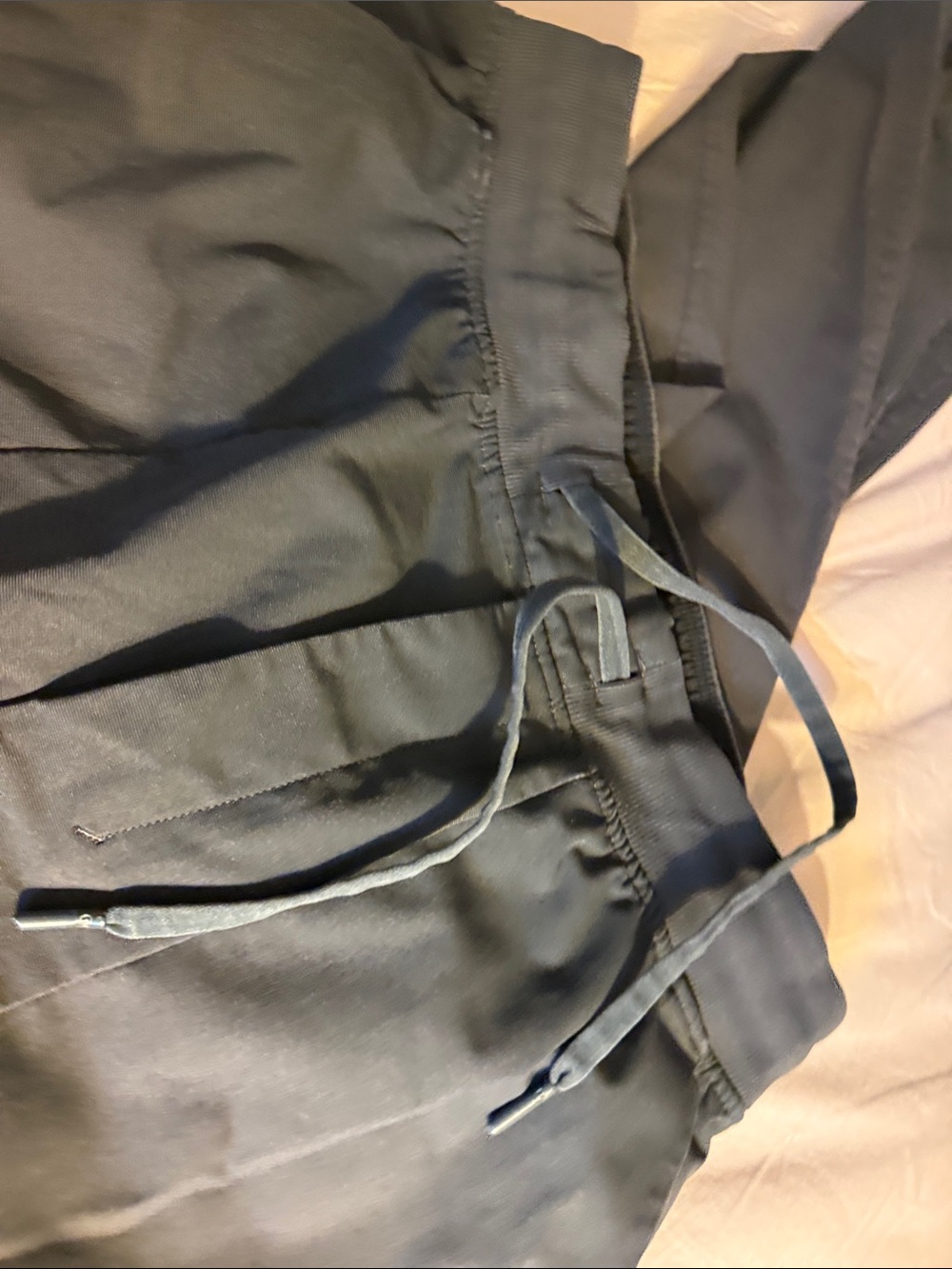 Lululemon - Picture 2 of 8